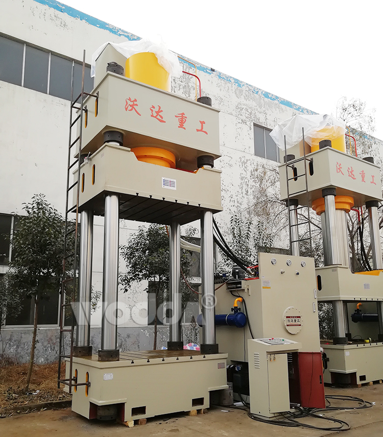 1000吨三梁四柱液压机 1000吨三梁四柱液压机