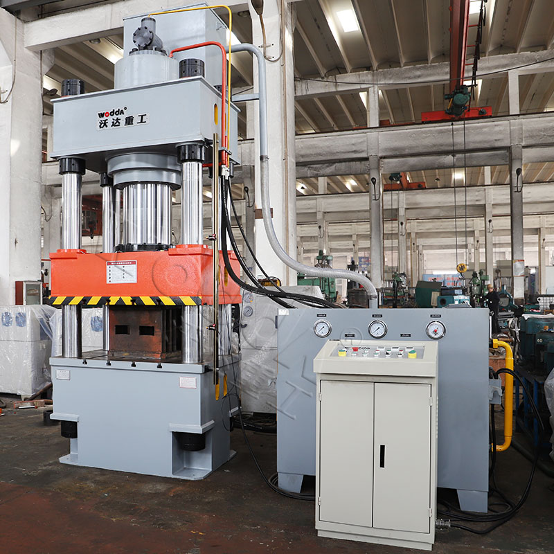 500吨四柱液压机 500吨四柱液压机