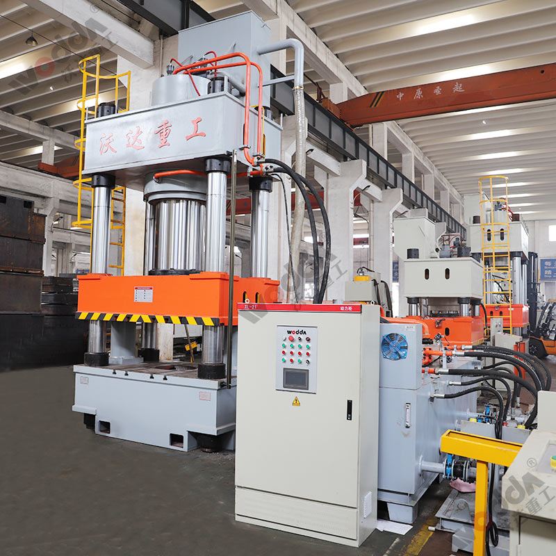 1000吨四柱液压机 1000吨四柱液压机