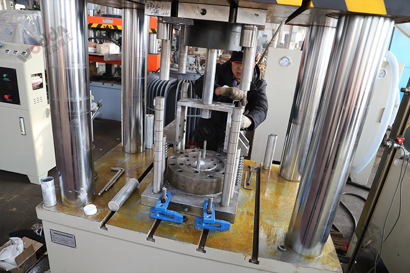 500吨蓄电池外壳拉伸成型液压机 500吨蓄电池外壳拉伸成型液压机