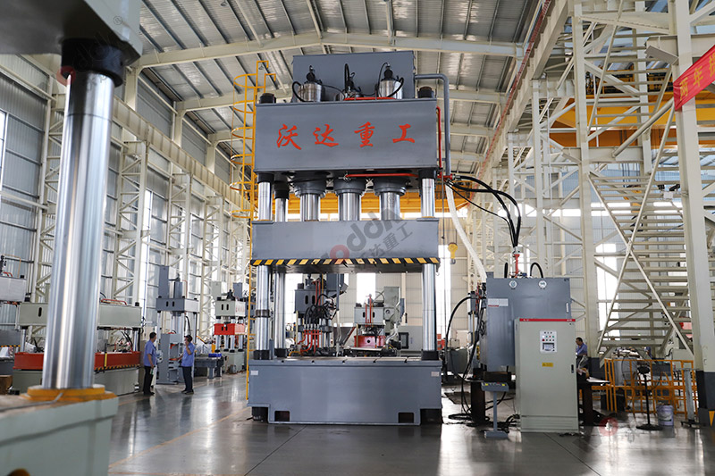 1500吨复合材料液压机 1500吨复合材料液压机