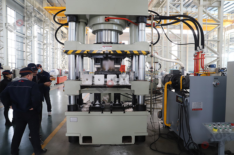 全自动630吨盐砖机 全自动630吨盐砖机