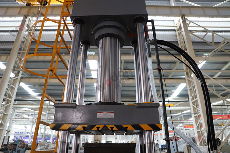 315吨耐火材料液压机 315吨耐火材料液压机