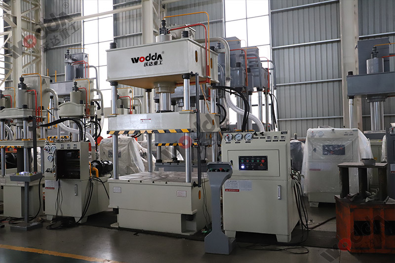 100吨下顶式四柱液压机 100吨下顶式四柱液压机