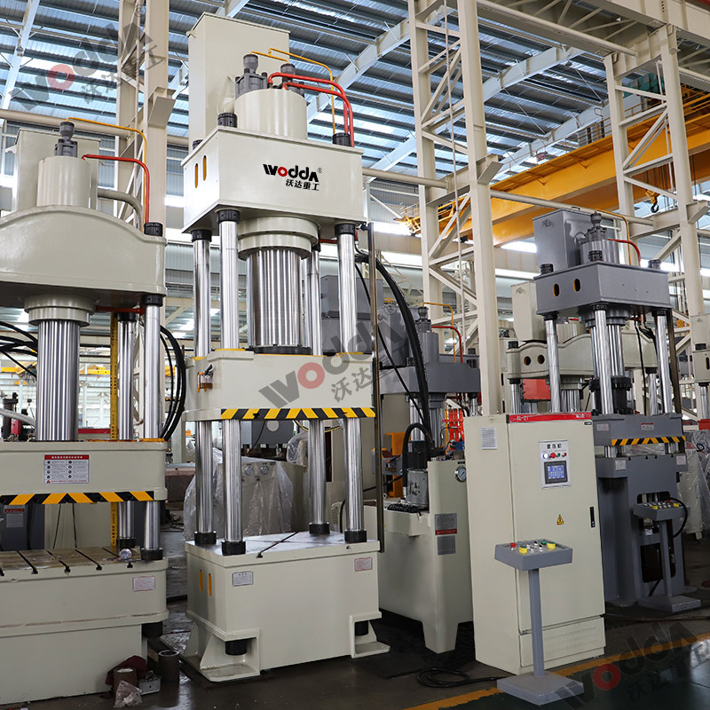 400吨四柱液压机 400吨四柱液压机