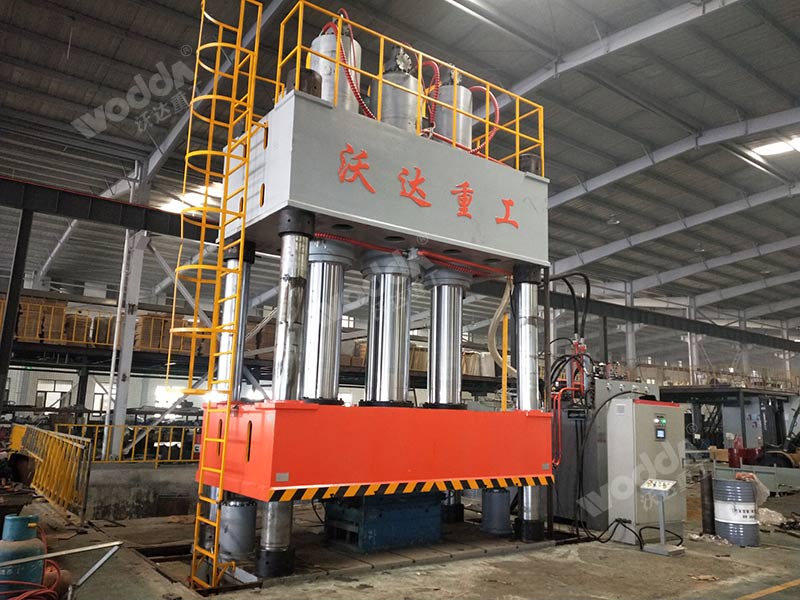 2000吨汽车导流罩成型液压机哪家好? 2000吨汽车导流罩成型液压机哪家好?