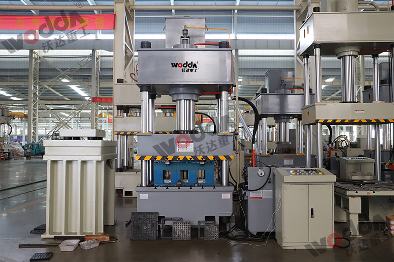 315吨树脂井盖成型液压机 315吨树脂井盖成型液压机