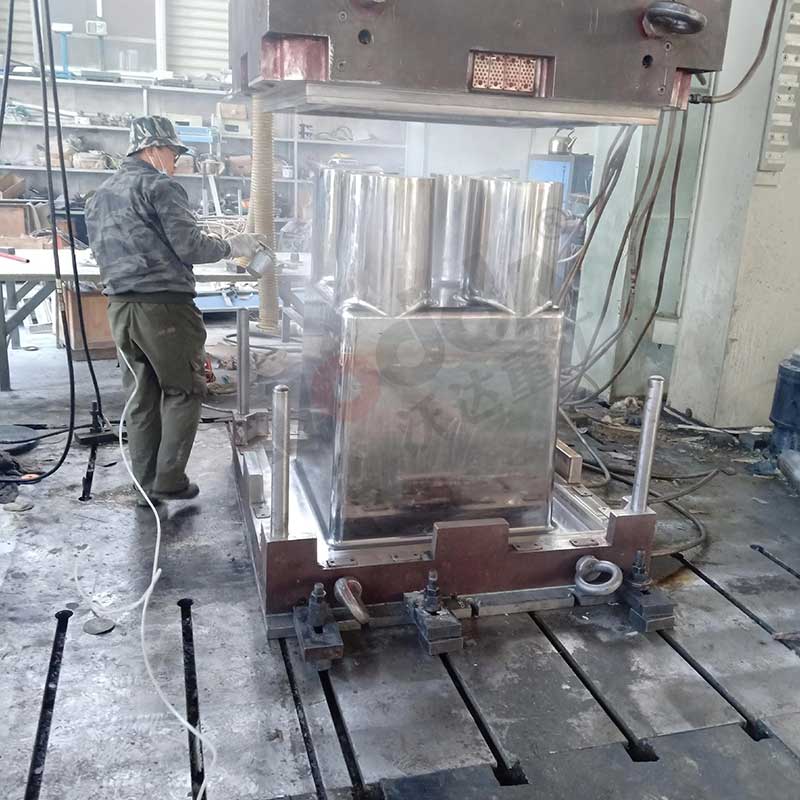 SMC华夫筒模压机 SMC华夫筒模压机