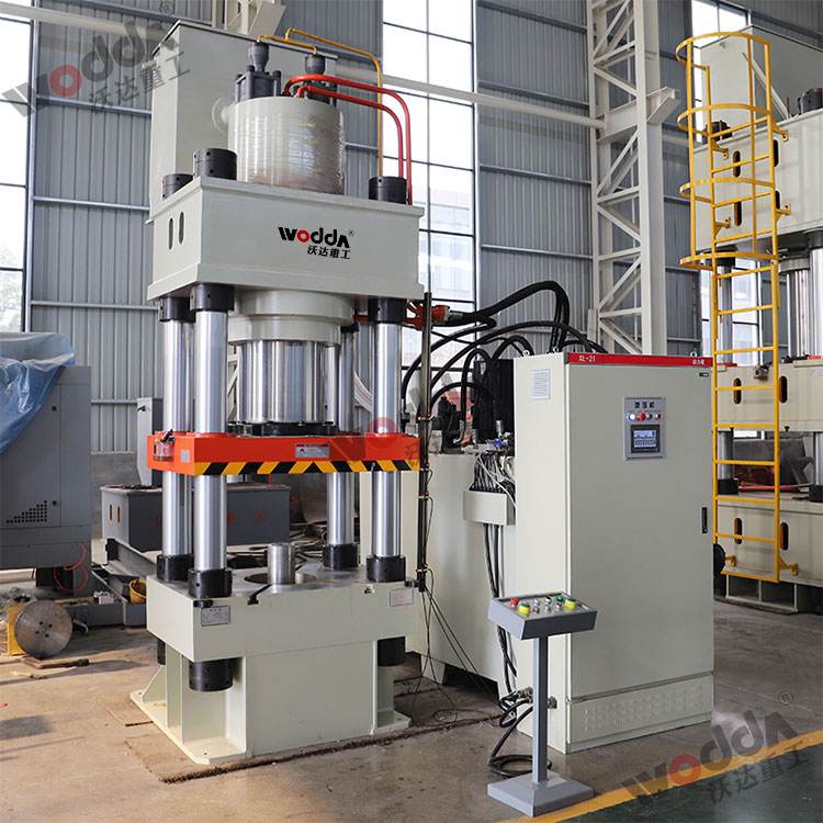 500吨热模锻液压机 500吨热模锻液压机