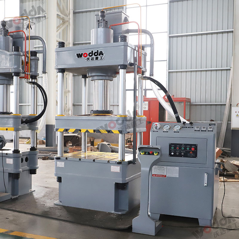 200吨四柱液压机 200吨四柱液压机