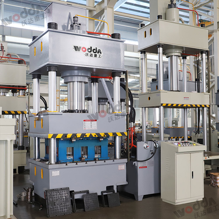 树脂井盖成型液压机(图1) 树脂井盖成型液压机(图1)