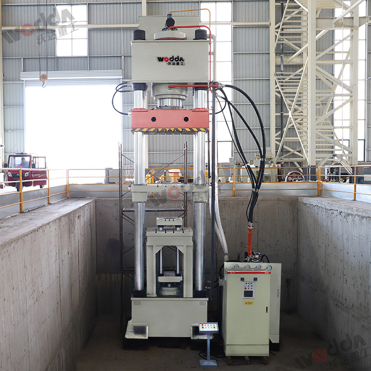 800吨匣钵液压机(图2) 800吨匣钵液压机(图2)