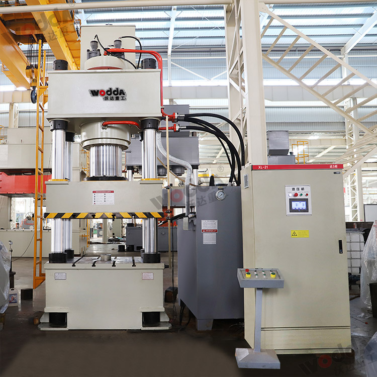 500吨四柱液压机(伺服) 500吨四柱液压机(伺服)