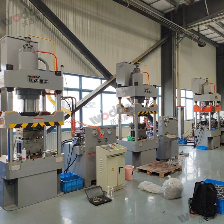 200吨电梯刹车配件成型液压机 200吨电梯刹车配件成型液压机