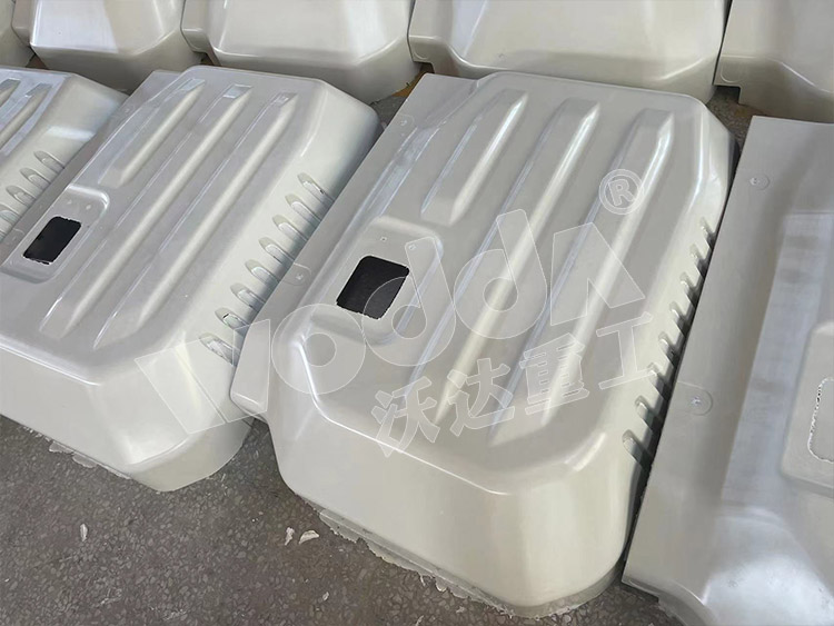 SMC汽车覆盖件(图2) SMC汽车覆盖件(图2)