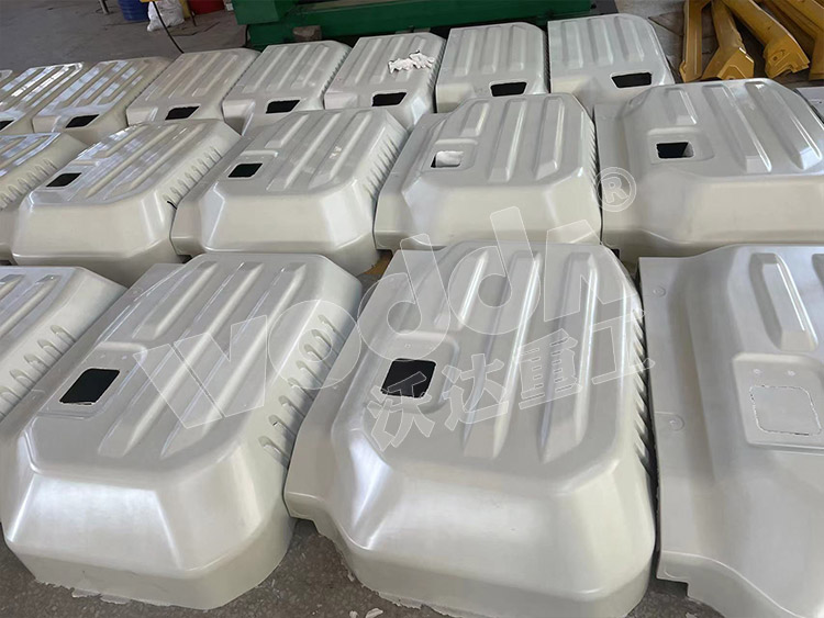 SMC汽车覆盖件(图1) SMC汽车覆盖件(图1)