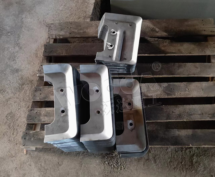 400吨四柱液压机压制金属配件成型 400吨四柱液压机压制金属配件成型