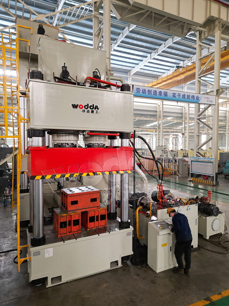 1000吨液压机 1000吨液压机