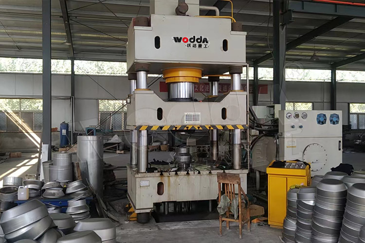 500吨不锈钢封头液压机 500吨不锈钢封头液压机