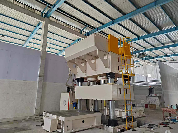 3000吨复合材料模压机 3000吨复合材料模压机