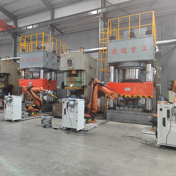 2000吨四柱液压机 2000吨四柱液压机