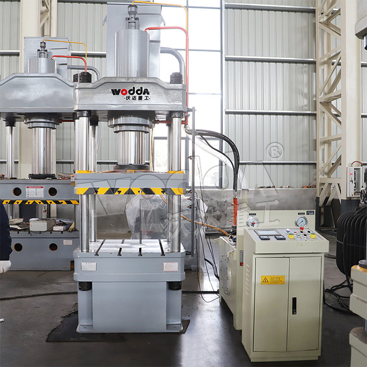 200吨四柱液压机 200吨四柱液压机