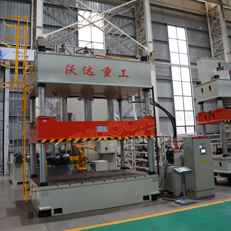 315吨汽车内饰件液压机台面2800*2000mm 315吨汽车内饰件液压机台面2800*2000mm