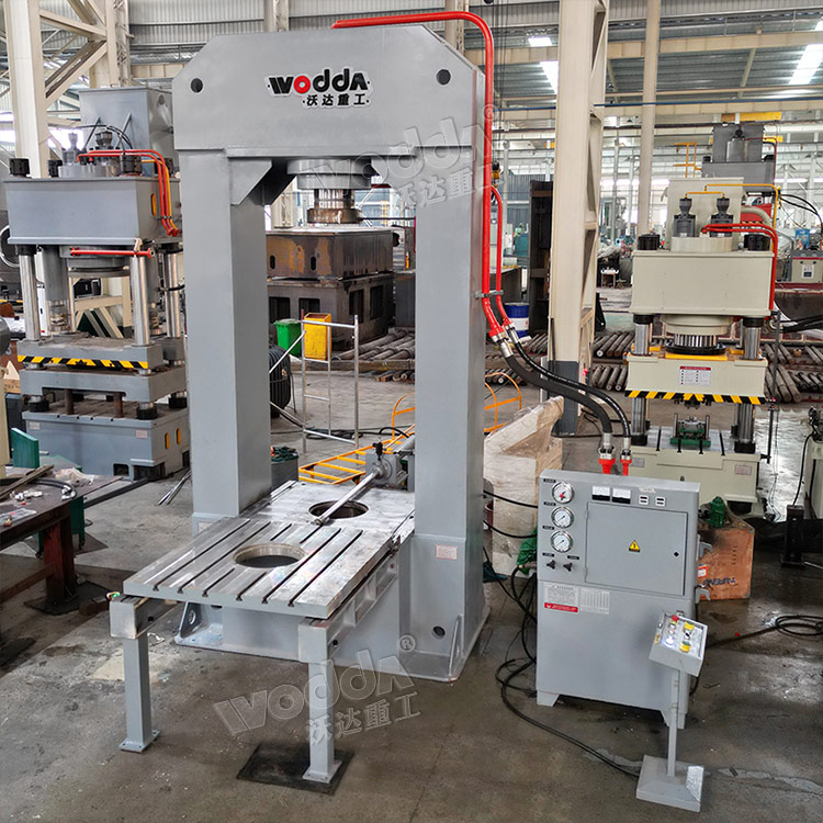 龙门液压机 龙门液压机