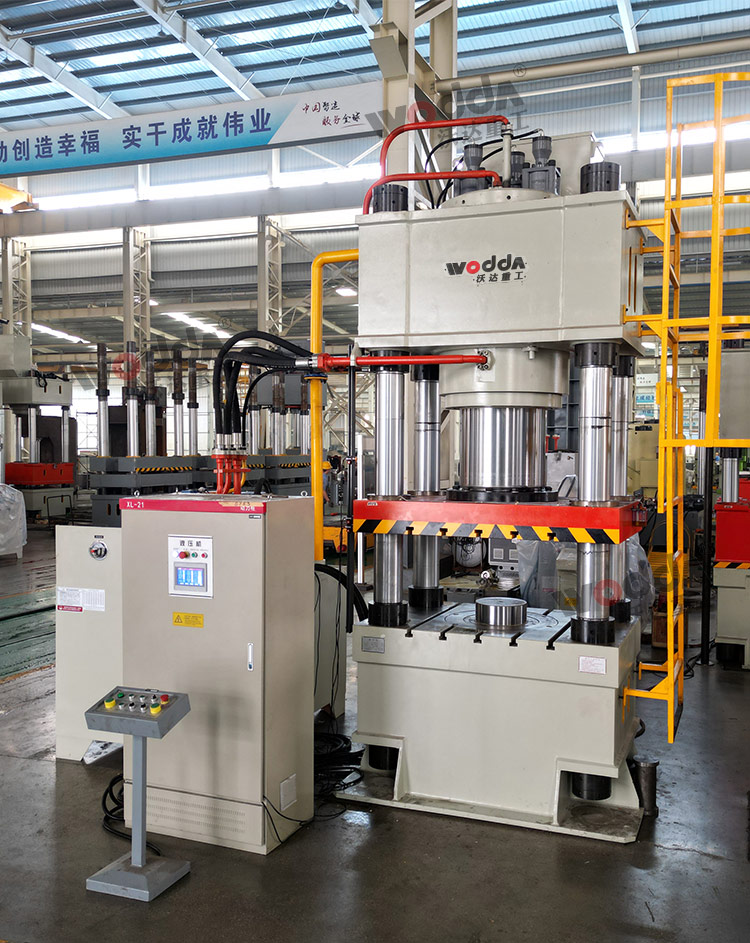 800吨伺服四柱液压机 800吨伺服四柱液压机