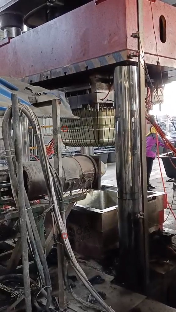 挤出机挤出料 挤出机挤出料