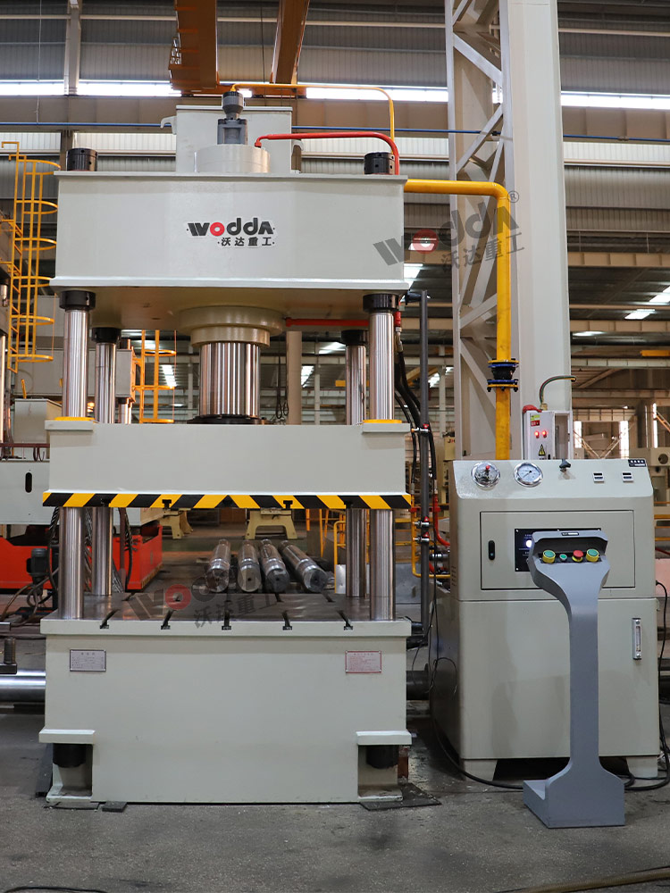 200吨三梁四柱液压机 200吨三梁四柱液压机