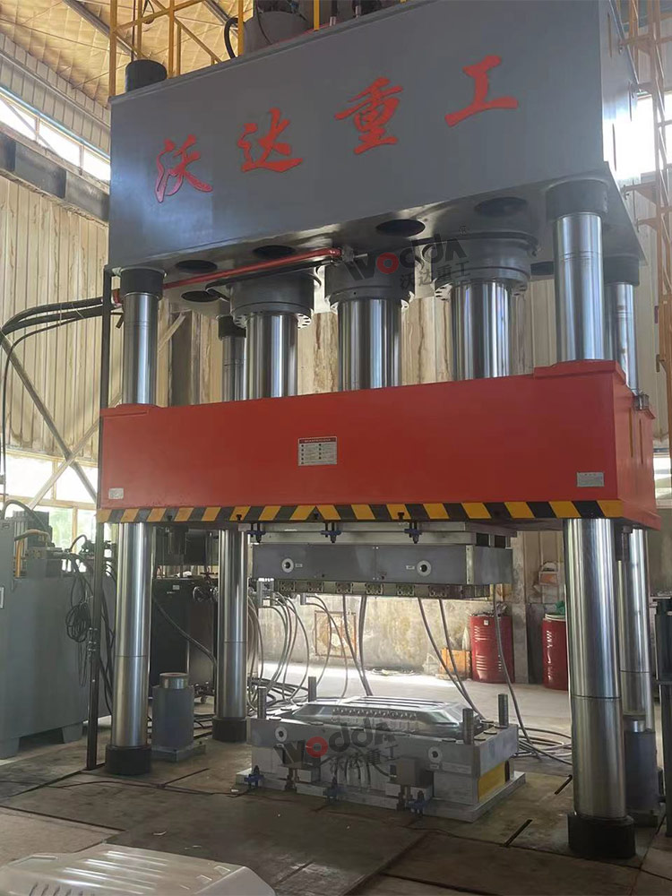 1500吨汽车配件成型液压机客户现场 1500吨汽车配件成型液压机客户现场