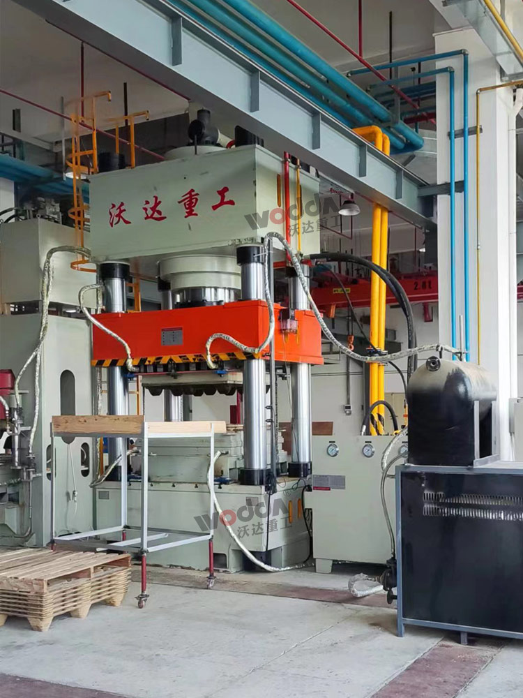 1000吨木屑托盘成型液压机客户现场 1000吨木屑托盘成型液压机客户现场