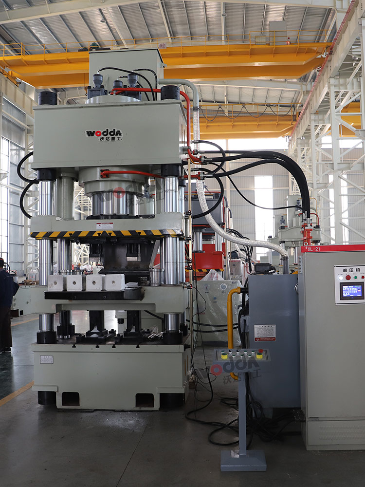 牛羊舔砖液压机 牛羊舔砖液压机