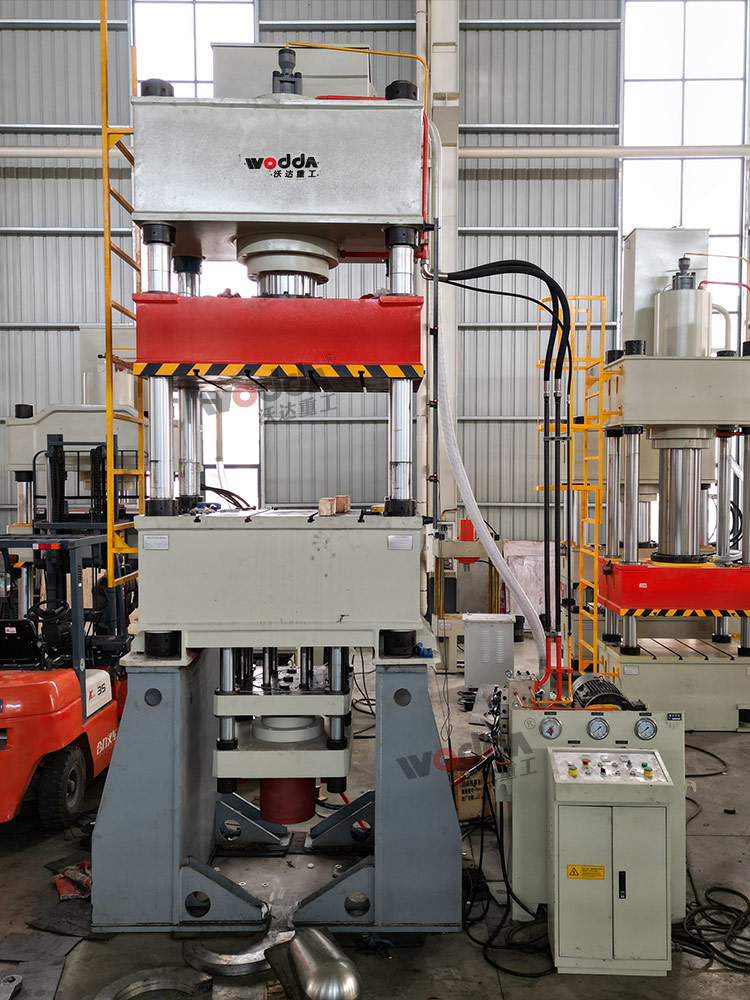 315吨不锈钢蹲便器拉伸液压机 315吨不锈钢蹲便器拉伸液压机