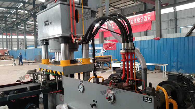 锚杆托盘液压机现场 锚杆托盘液压机现场