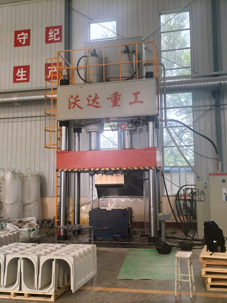 800吨液压机 800吨液压机