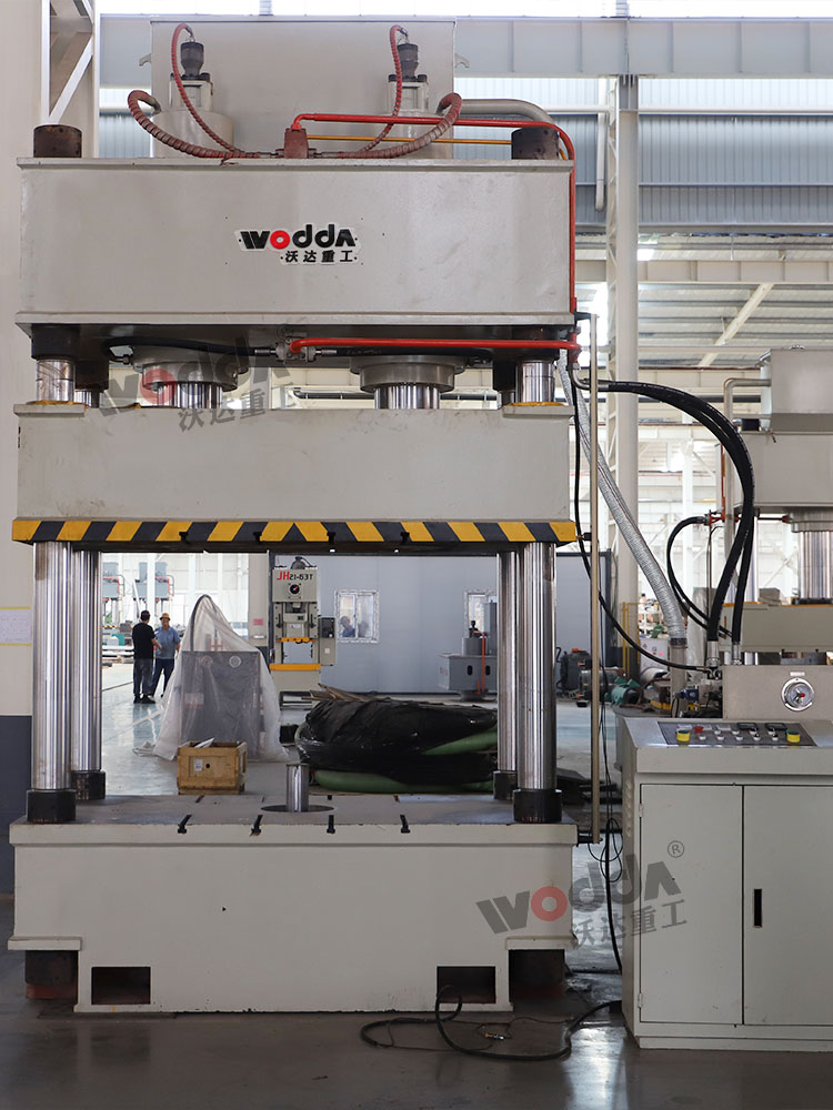 400吨三梁四柱液压机 400吨三梁四柱液压机