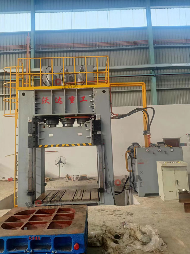 800吨框架式液压机(汽车配件拉伸液压机) 800吨框架式液压机(汽车配件拉伸液压机)