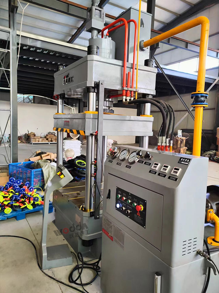 200吨快速三梁四柱液压机 200吨快速三梁四柱液压机