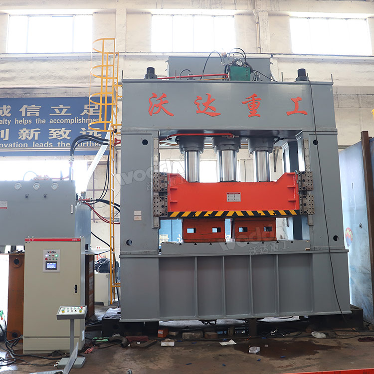 1000吨框架式液压机 1000吨框架式液压机