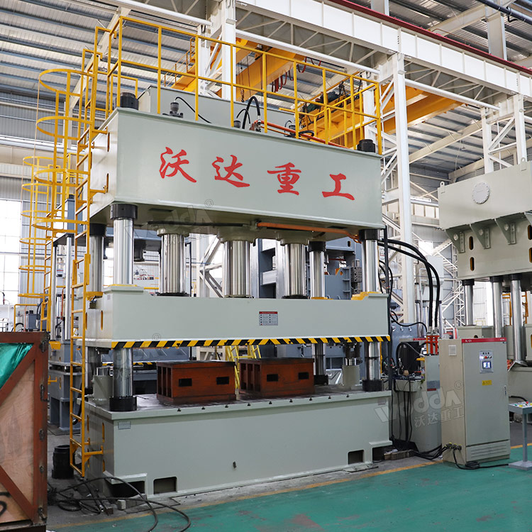 800吨三梁四柱液压机 800吨三梁四柱液压机