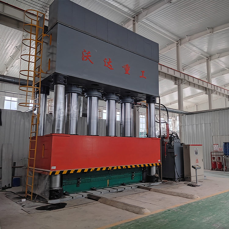 2500吨复合材料成型液压机 2500吨复合材料成型液压机