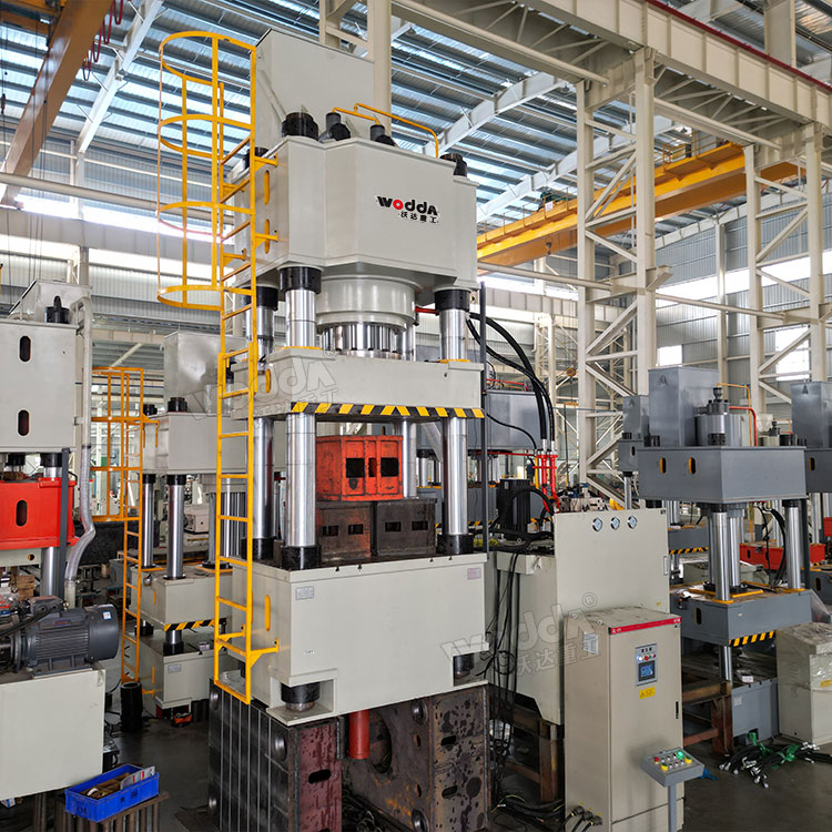 1000吨三梁四柱液压机 1000吨三梁四柱液压机