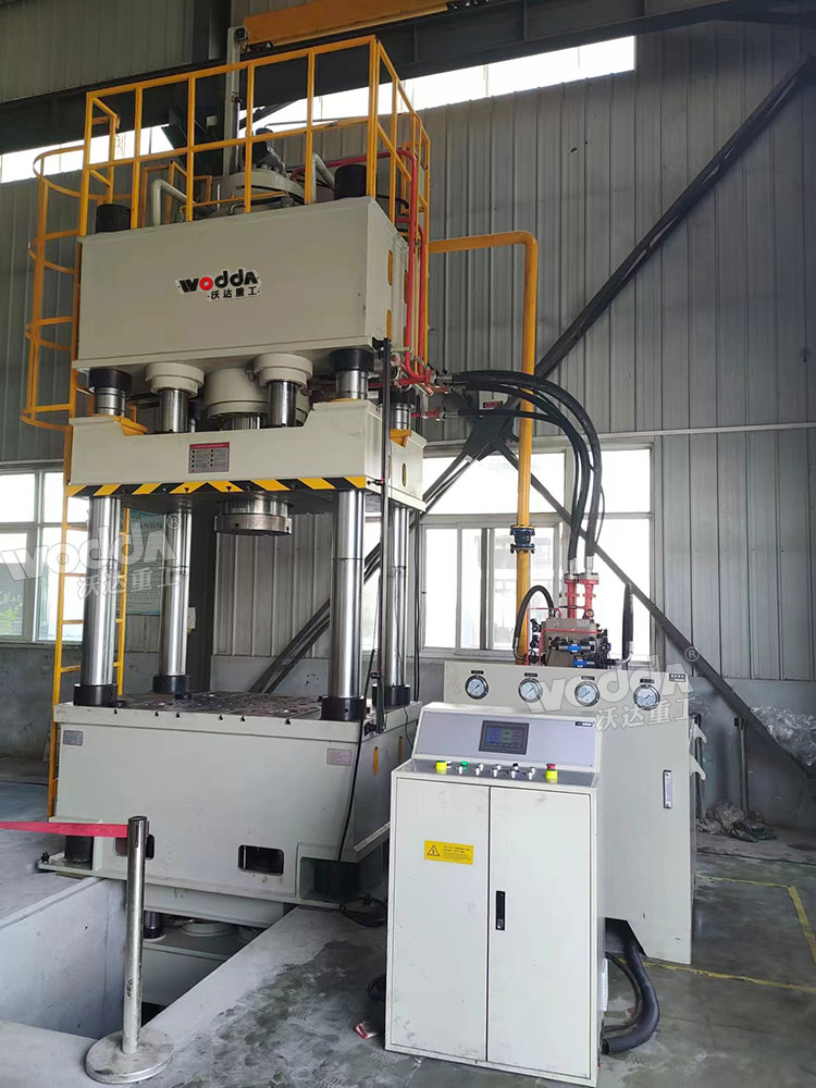 500吨封头液压机现场调试 500吨封头液压机现场调试