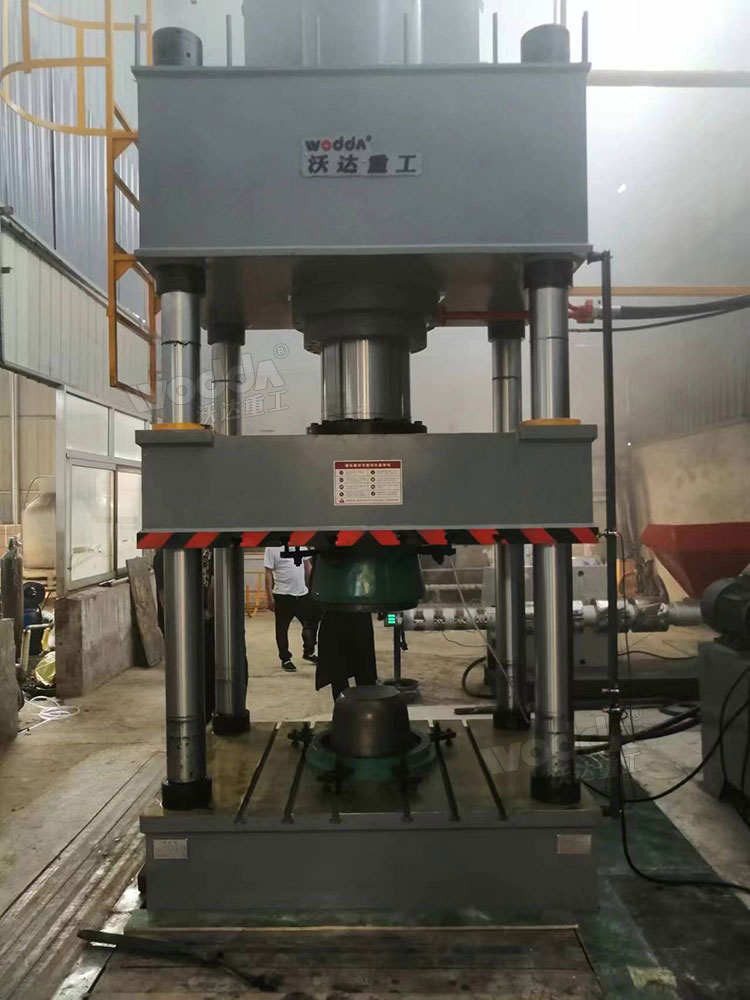 500吨三梁四柱液压机 500吨三梁四柱液压机