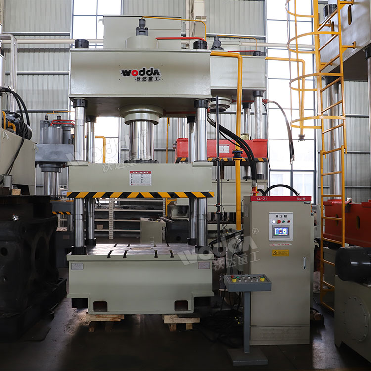 400吨三梁四柱液压机 400吨三梁四柱液压机