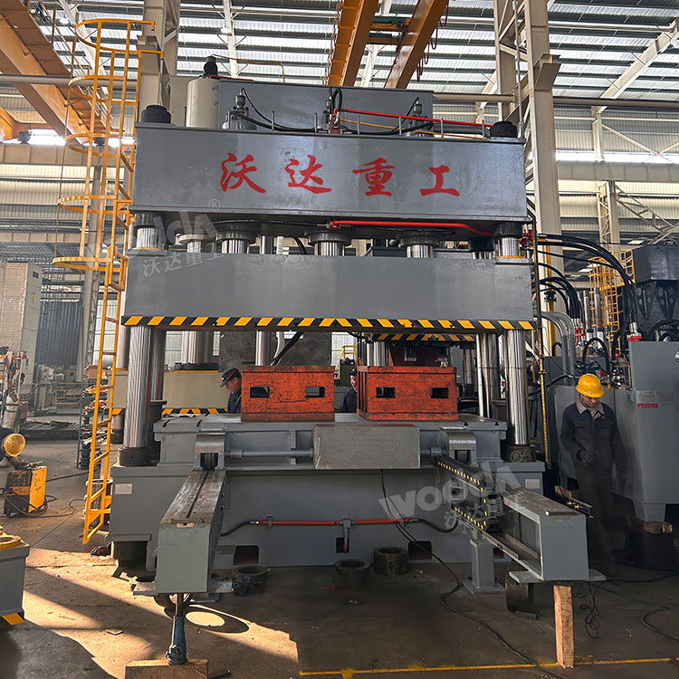 630吨三梁四柱液压机 630吨三梁四柱液压机