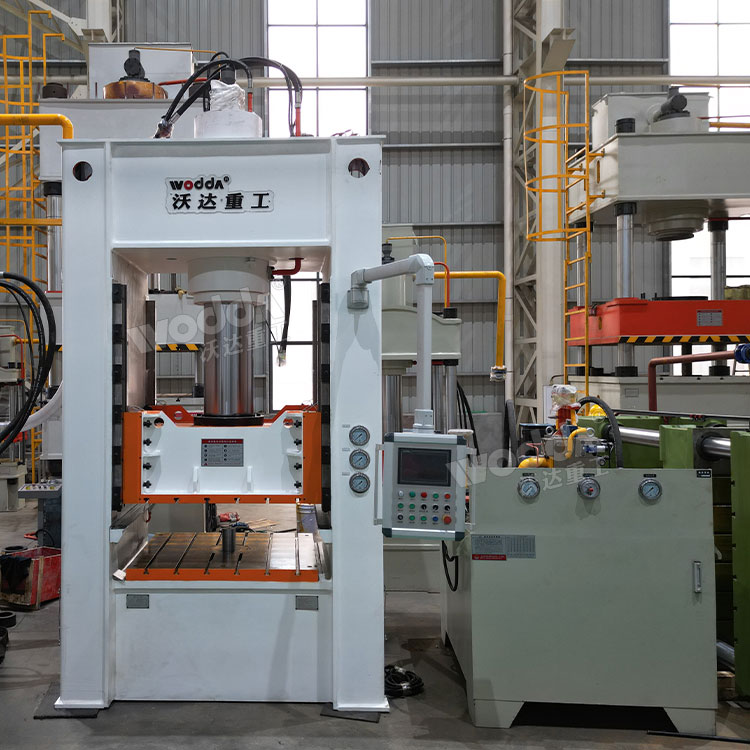 315吨框架式液压机 315吨框架式液压机