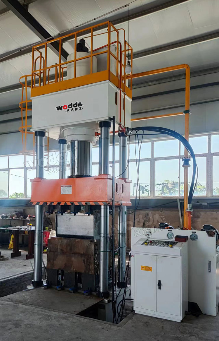 630吨U型树脂排水沟成型液压机 630吨U型树脂排水沟成型液压机